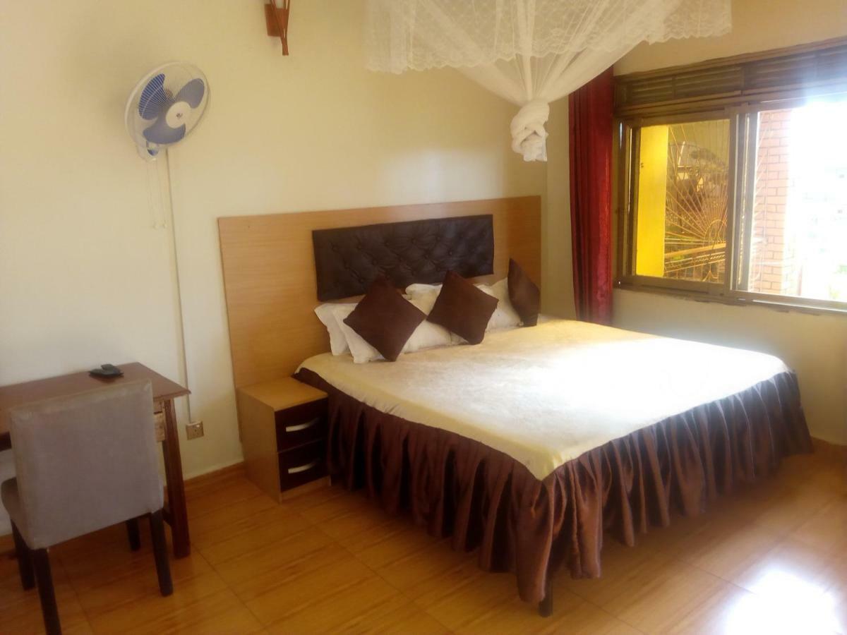 Bridgeway Guest House Jinja Ngoại thất bức ảnh