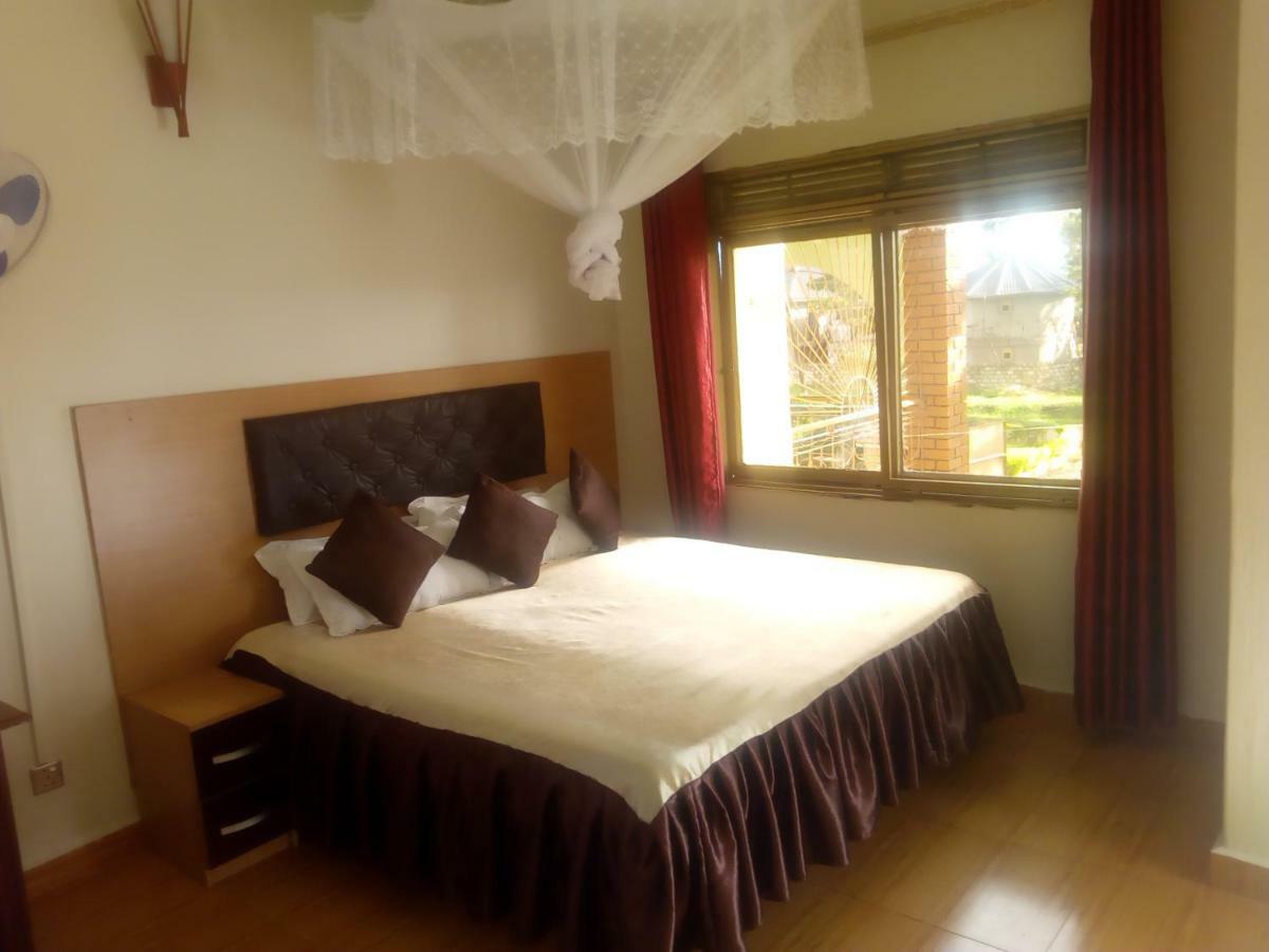 Bridgeway Guest House Jinja Ngoại thất bức ảnh